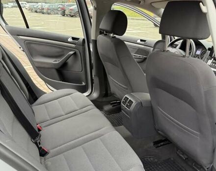 Серый Фольксваген Гольф, объемом двигателя 1.6 л и пробегом 181 тыс. км за 5500 $, фото 9 на Automoto.ua