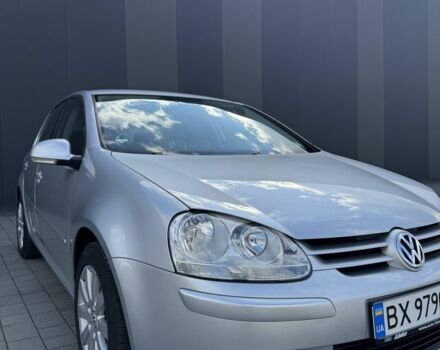 Серый Фольксваген Гольф, объемом двигателя 1.6 л и пробегом 225 тыс. км за 5600 $, фото 4 на Automoto.ua