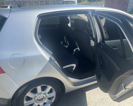 Серый Фольксваген Гольф, объемом двигателя 1.6 л и пробегом 242 тыс. км за 5500 $, фото 5 на Automoto.ua