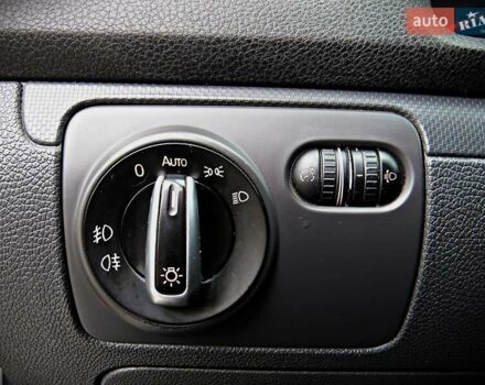 Сірий Фольксваген Гольф, об'ємом двигуна 1.6 л та пробігом 226 тис. км за 5000 $, фото 6 на Automoto.ua