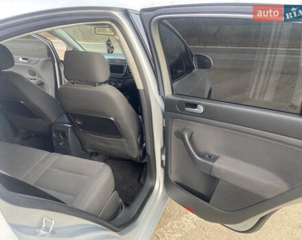 Серый Фольксваген Гольф, объемом двигателя 2 л и пробегом 269 тыс. км за 6900 $, фото 13 на Automoto.ua