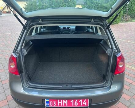 Серый Фольксваген Гольф, объемом двигателя 1.6 л и пробегом 185 тыс. км за 5350 $, фото 7 на Automoto.ua