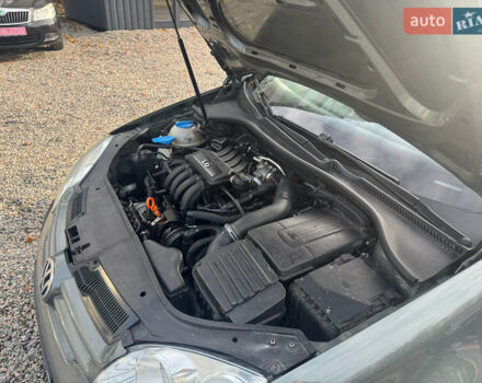 Серый Фольксваген Гольф, объемом двигателя 1.6 л и пробегом 180 тыс. км за 5900 $, фото 64 на Automoto.ua