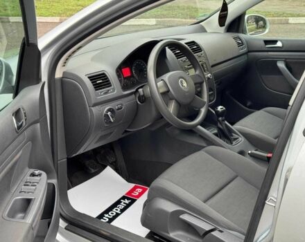 Серый Фольксваген Гольф, объемом двигателя 1.4 л и пробегом 216 тыс. км за 5490 $, фото 10 на Automoto.ua