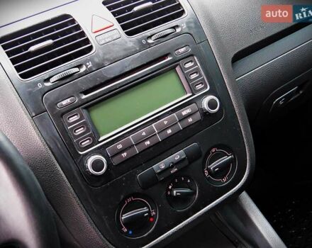 Сірий Фольксваген Гольф, об'ємом двигуна 1.6 л та пробігом 226 тис. км за 5000 $, фото 9 на Automoto.ua