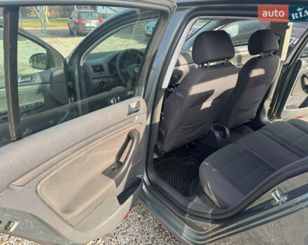 Серый Фольксваген Гольф, объемом двигателя 1.6 л и пробегом 180 тыс. км за 5900 $, фото 41 на Automoto.ua