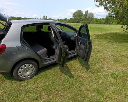 Серый Фольксваген Гольф, объемом двигателя 1.6 л и пробегом 273 тыс. км за 5600 $, фото 5 на Automoto.ua