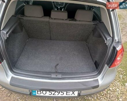 Серый Фольксваген Гольф, объемом двигателя 1.6 л и пробегом 211 тыс. км за 5900 $, фото 2 на Automoto.ua