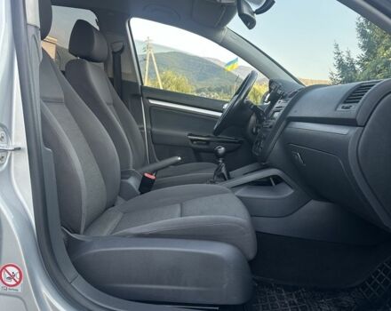 Серый Фольксваген Гольф, объемом двигателя 1.4 л и пробегом 254 тыс. км за 4350 $, фото 10 на Automoto.ua