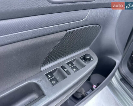 Серый Фольксваген Гольф, объемом двигателя 1.4 л и пробегом 251 тыс. км за 4999 $, фото 36 на Automoto.ua