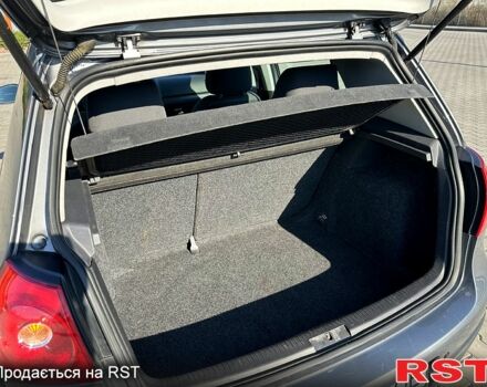 Сірий Фольксваген Гольф, об'ємом двигуна 1.4 л та пробігом 168 тис. км за 5350 $, фото 4 на Automoto.ua