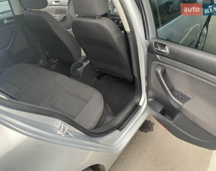 Сірий Фольксваген Гольф, об'ємом двигуна 1.6 л та пробігом 203 тис. км за 5200 $, фото 16 на Automoto.ua