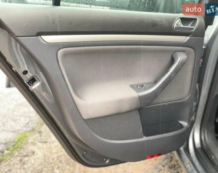 Сірий Фольксваген Гольф, об'ємом двигуна 2 л та пробігом 185 тис. км за 5990 $, фото 20 на Automoto.ua