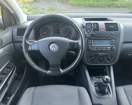 Серый Фольксваген Гольф, объемом двигателя 1.4 л и пробегом 254 тыс. км за 4350 $, фото 12 на Automoto.ua