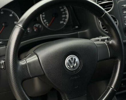 Сірий Фольксваген Гольф, об'ємом двигуна 1.97 л та пробігом 325 тис. км за 6500 $, фото 16 на Automoto.ua