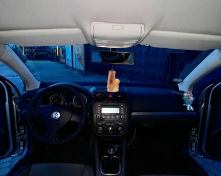 Серый Фольксваген Гольф, объемом двигателя 1.4 л и пробегом 245 тыс. км за 5200 $, фото 18 на Automoto.ua