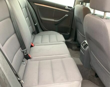 Фольксваген Гольф 2005 в Виннице на Automoto.ua Серый Фольксваген Гольф, объемом двигателя 2 л и пробегом 185 тыс. км за 5700 $, фото 5 на Automoto.ua