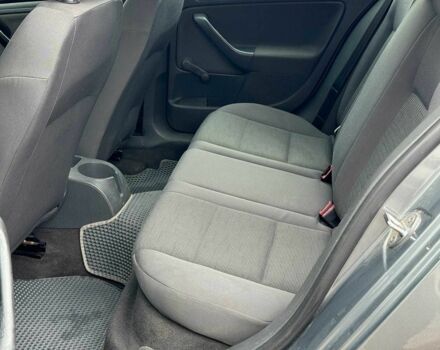 Серый Фольксваген Гольф, объемом двигателя 1.4 л и пробегом 271 тыс. км за 5090 $, фото 17 на Automoto.ua