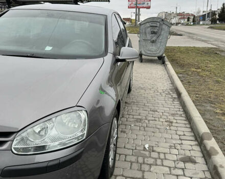 Серый Фольксваген Гольф, объемом двигателя 1.6 л и пробегом 220 тыс. км за 6100 $, фото 2 на Automoto.ua
