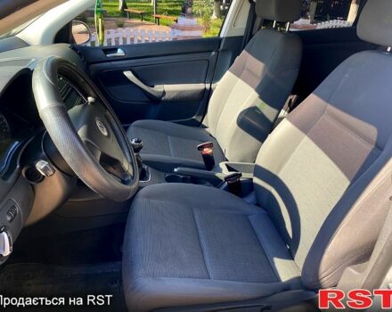 Сірий Фольксваген Гольф, об'ємом двигуна 1.6 л та пробігом 215 тис. км за 5150 $, фото 4 на Automoto.ua