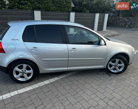 Фольксваген Гольф 2006 в Львове на Automoto.ua Серый Фольксваген Гольф, объемом двигателя 1.4 л и пробегом 230 тыс. км за 5650 $, фото 5 на Automoto.ua