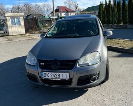 Серый Фольксваген Гольф, объемом двигателя 1.4 л и пробегом 211 тыс. км за 5400 $, фото 2 на Automoto.ua