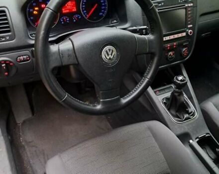 Серый Фольксваген Гольф, объемом двигателя 1.6 л и пробегом 212 тыс. км за 5990 $, фото 17 на Automoto.ua