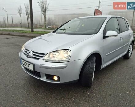 Сірий Фольксваген Гольф, об'ємом двигуна 1.39 л та пробігом 233 тис. км за 5900 $, фото 1 на Automoto.ua