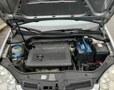 Серый Фольксваген Гольф, объемом двигателя 1.4 л и пробегом 305 тыс. км за 3600 $, фото 17 на Automoto.ua