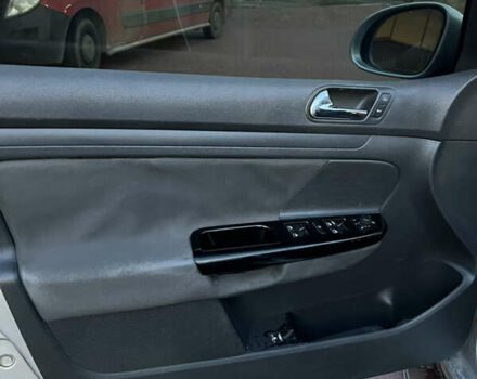 Серый Фольксваген Гольф, объемом двигателя 1.97 л и пробегом 350 тыс. км за 5700 $, фото 32 на Automoto.ua