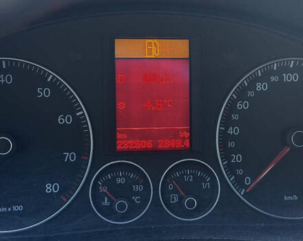 Серый Фольксваген Гольф, объемом двигателя 1.6 л и пробегом 232 тыс. км за 5900 $, фото 6 на Automoto.ua