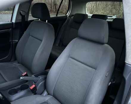 Сірий Фольксваген Гольф, об'ємом двигуна 1.9 л та пробігом 286 тис. км за 5200 $, фото 10 на Automoto.ua