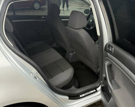 Серый Фольксваген Гольф, объемом двигателя 1.4 л и пробегом 235 тыс. км за 5400 $, фото 6 на Automoto.ua