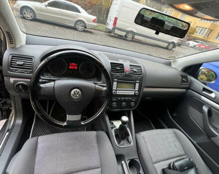 Серый Фольксваген Гольф, объемом двигателя 1.6 л и пробегом 220 тыс. км за 6300 $, фото 13 на Automoto.ua