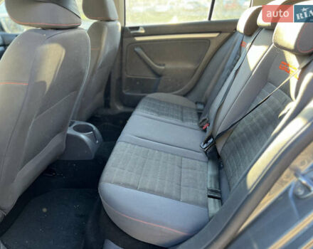 Серый Фольксваген Гольф, объемом двигателя 1.6 л и пробегом 216 тыс. км за 5900 $, фото 16 на Automoto.ua