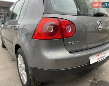 Серый Фольксваген Гольф, объемом двигателя 1.6 л и пробегом 262 тыс. км за 6950 $, фото 15 на Automoto.ua