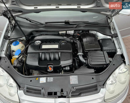 Сірий Фольксваген Гольф, об'ємом двигуна 1.6 л та пробігом 179 тис. км за 6899 $, фото 26 на Automoto.ua