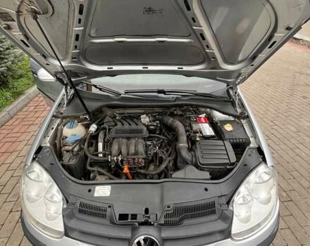 Серый Фольксваген Гольф, объемом двигателя 1.6 л и пробегом 209 тыс. км за 5900 $, фото 5 на Automoto.ua