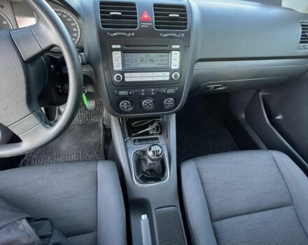 Серый Фольксваген Гольф, объемом двигателя 1.4 л и пробегом 179 тыс. км за 5600 $, фото 3 на Automoto.ua