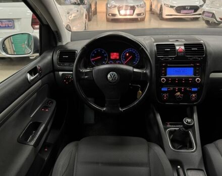 Серый Фольксваген Гольф, объемом двигателя 1.6 л и пробегом 187 тыс. км за 6500 $, фото 14 на Automoto.ua