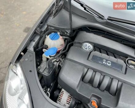 Серый Фольксваген Гольф, объемом двигателя 1.6 л и пробегом 262 тыс. км за 6950 $, фото 31 на Automoto.ua