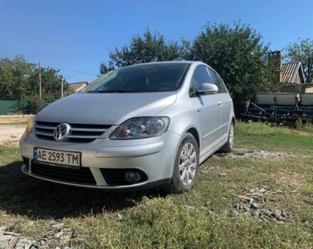 Сірий Фольксваген Гольф, об'ємом двигуна 2 л та пробігом 136 тис. км за 6000 $, фото 2 на Automoto.ua