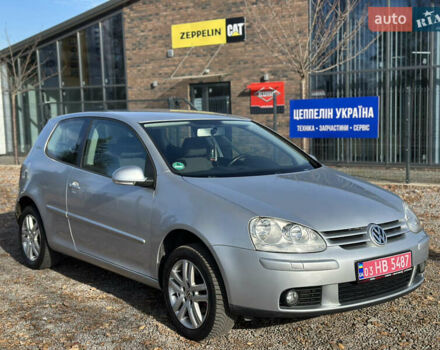 Серый Фольксваген Гольф, объемом двигателя 1.6 л и пробегом 235 тыс. км за 5100 $, фото 3 на Automoto.ua