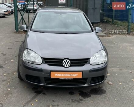 Серый Фольксваген Гольф, объемом двигателя 1.6 л и пробегом 262 тыс. км за 6950 $, фото 1 на Automoto.ua