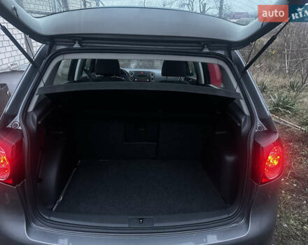 Сірий Фольксваген Гольф, об'ємом двигуна 1.6 л та пробігом 183 тис. км за 6600 $, фото 10 на Automoto.ua