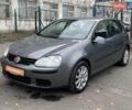 Серый Фольксваген Гольф, объемом двигателя 1.6 л и пробегом 262 тыс. км за 6950 $, фото 2 на Automoto.ua