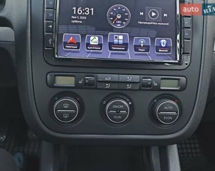 Серый Фольксваген Гольф, объемом двигателя 1.39 л и пробегом 199 тыс. км за 5500 $, фото 34 на Automoto.ua