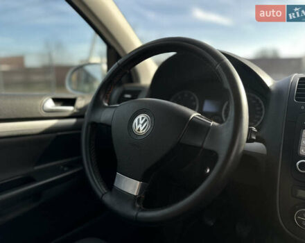 Серый Фольксваген Гольф, объемом двигателя 1.6 л и пробегом 235 тыс. км за 5100 $, фото 39 на Automoto.ua