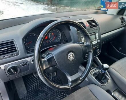 Серый Фольксваген Гольф, объемом двигателя 1.4 л и пробегом 250 тыс. км за 5550 $, фото 17 на Automoto.ua