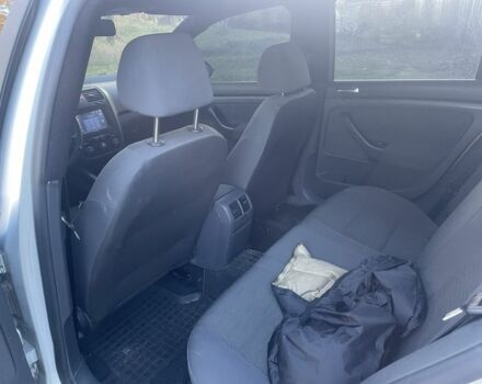 Сірий Фольксваген Гольф, об'ємом двигуна 2 л та пробігом 300 тис. км за 5600 $, фото 7 на Automoto.ua